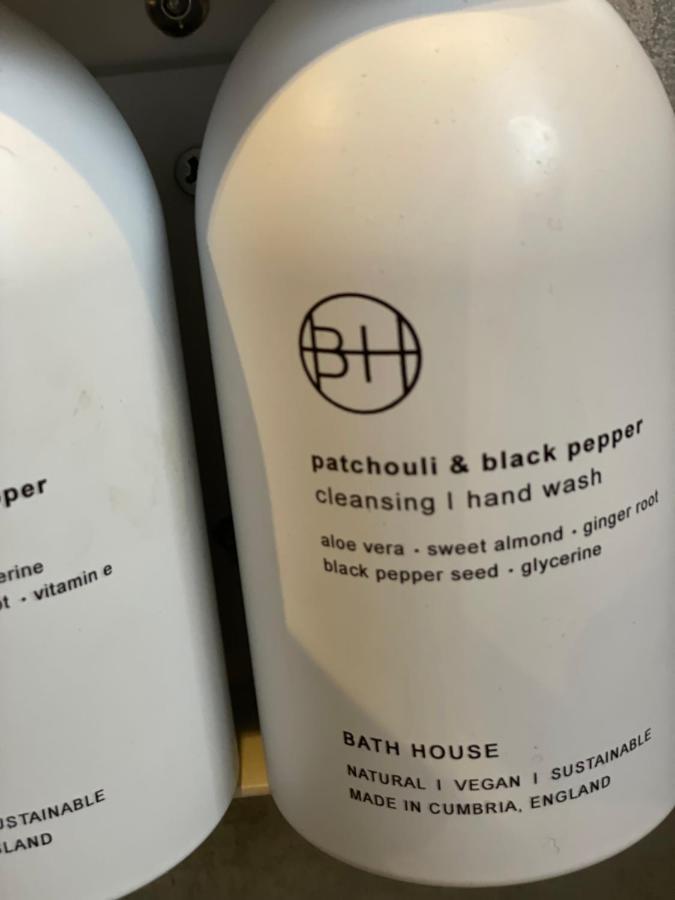 The Walled Garden At Cheshire Boutique Bathhouse 南特威奇 外观 照片