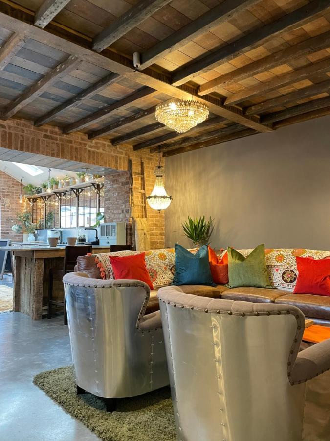 The Walled Garden At Cheshire Boutique Bathhouse 南特威奇 外观 照片