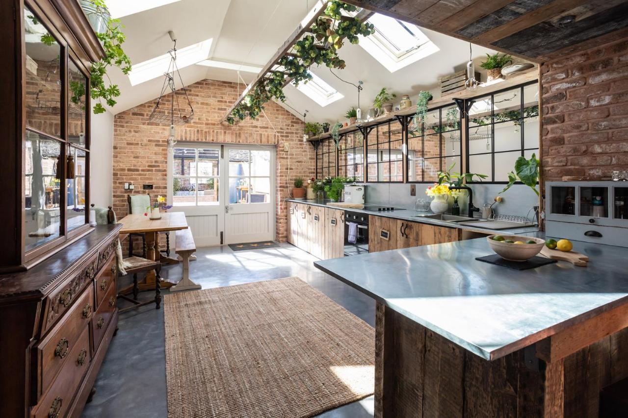 The Walled Garden At Cheshire Boutique Bathhouse 南特威奇 外观 照片