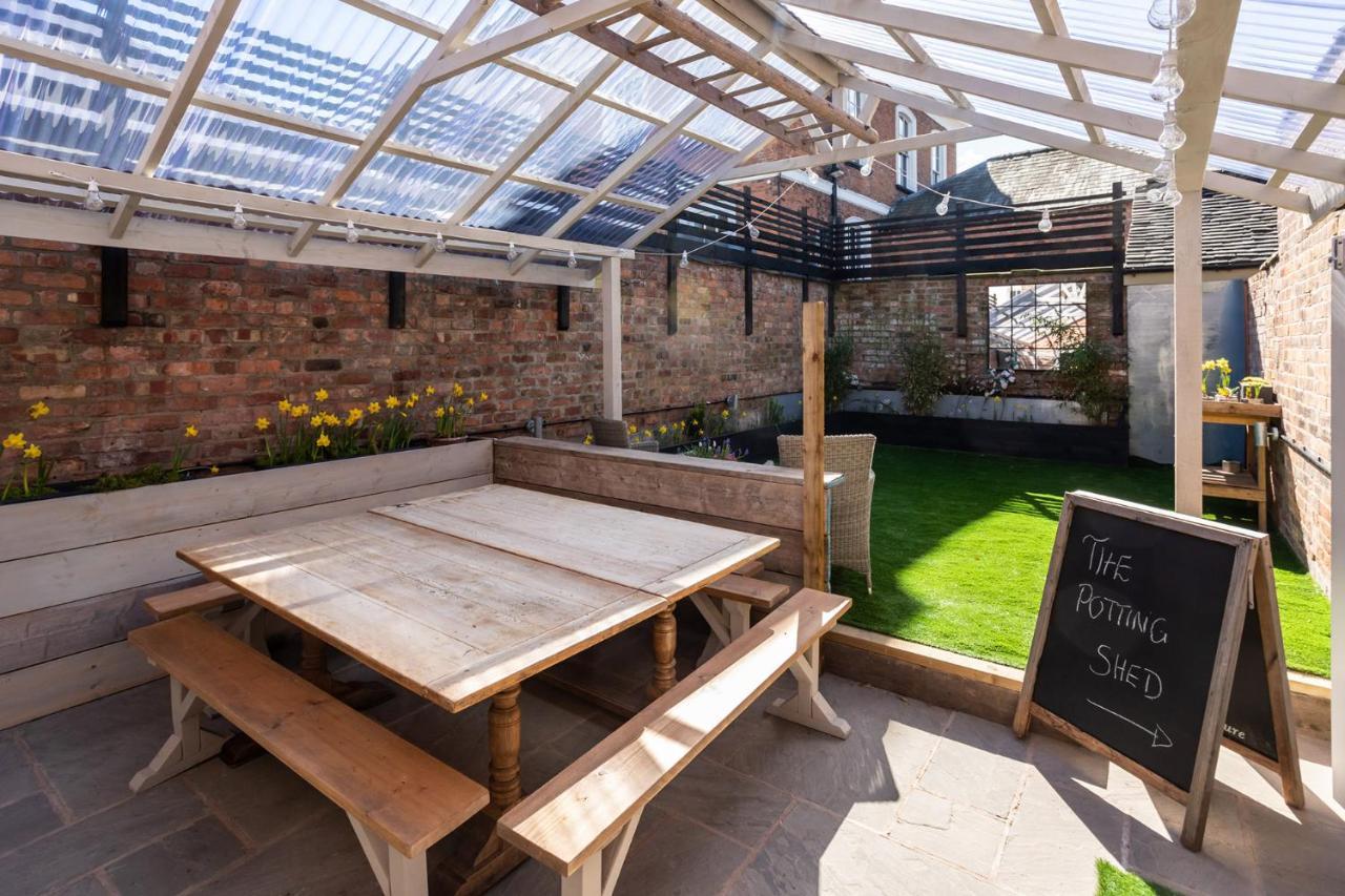 The Walled Garden At Cheshire Boutique Bathhouse 南特威奇 外观 照片