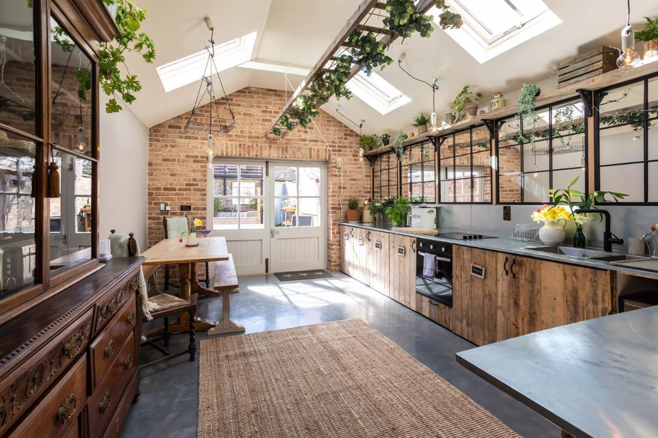 The Walled Garden At Cheshire Boutique Bathhouse 南特威奇 外观 照片