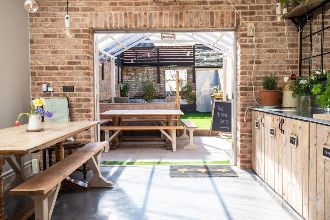The Walled Garden At Cheshire Boutique Bathhouse 南特威奇 外观 照片
