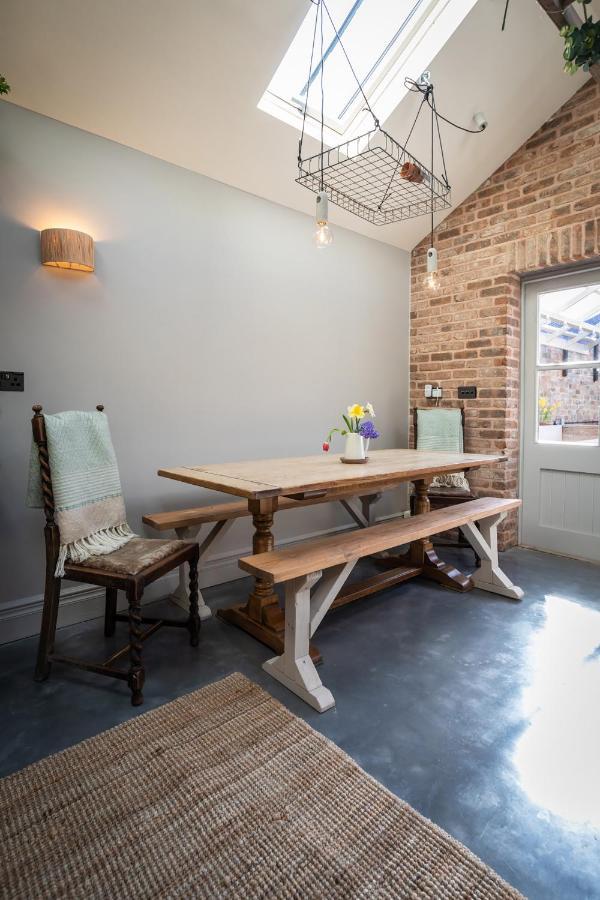 The Walled Garden At Cheshire Boutique Bathhouse 南特威奇 外观 照片
